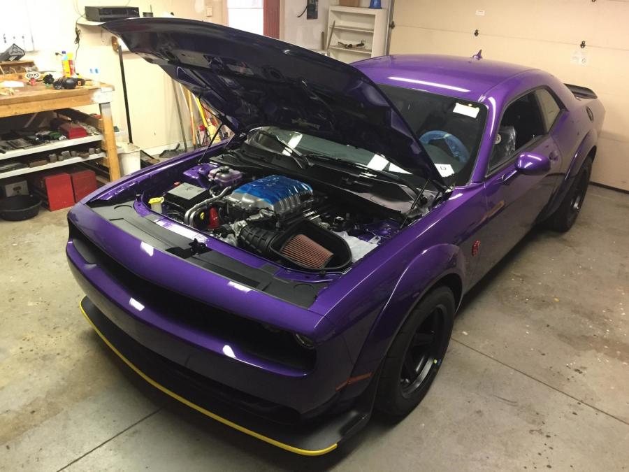 Моторный отсек Dodge Challenger SRT Demon (LC) 2018 года  (фото 30 из 162)